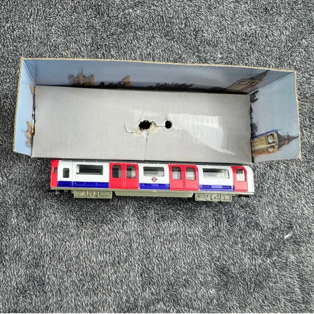 MotorMax Tube Train Collector Edition London‎ Underground Diecast Model 76010
